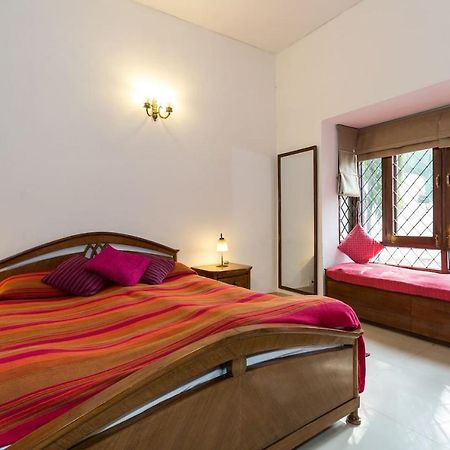 Eleven Bed & Breakfast New Delhi Exterior photo