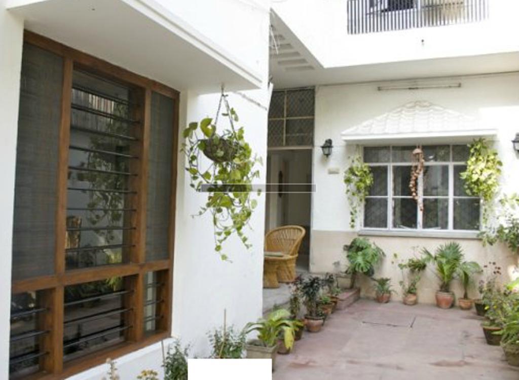Eleven Bed & Breakfast New Delhi Exterior photo